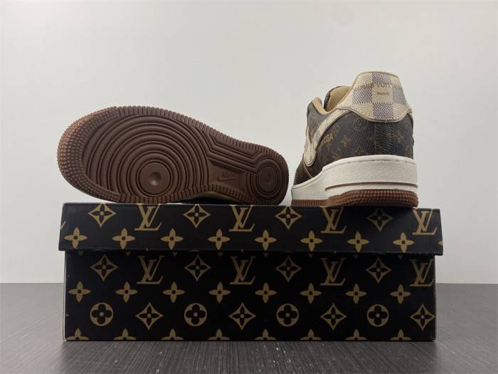 NIKE AIR FORCE1’07 SNEAKERS