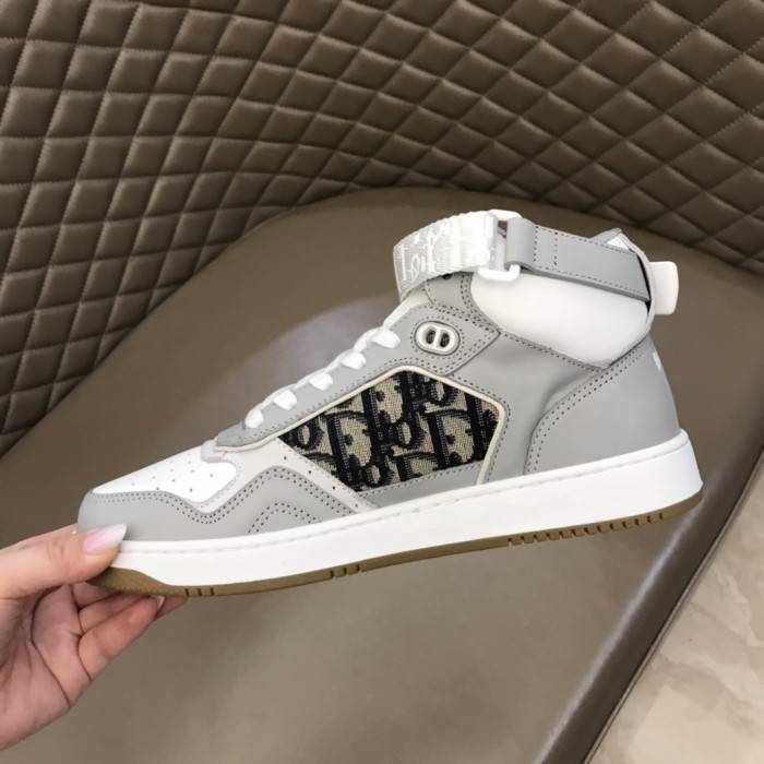 D10R B27 SNEAKER