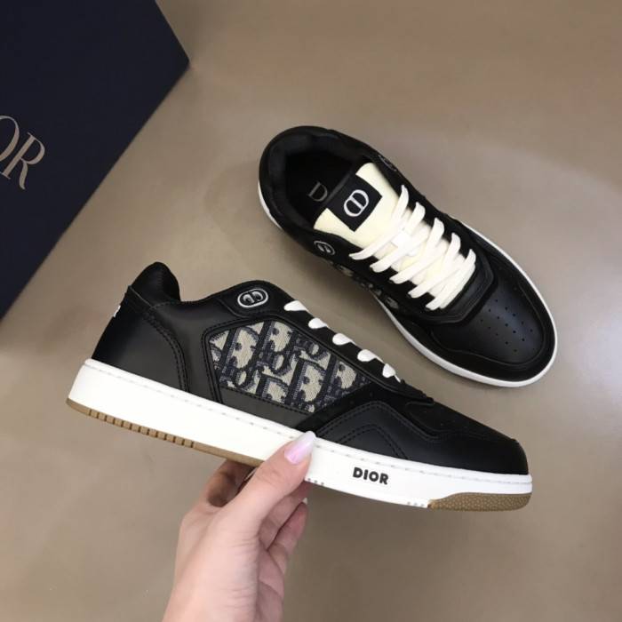 D10R B27 SNEAKER