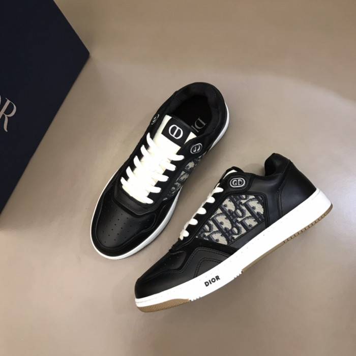 D10R B27 SNEAKER