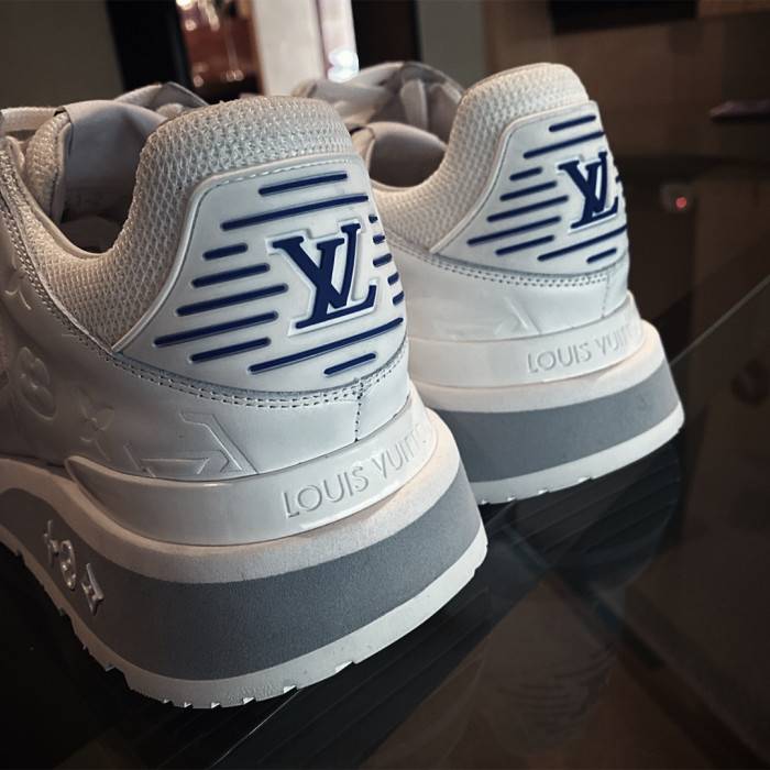 LOUI VUITTO SNEAKER