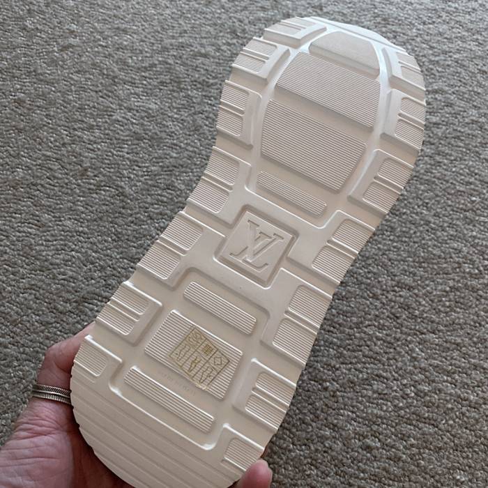 LOUI VUITTO SNEAKER