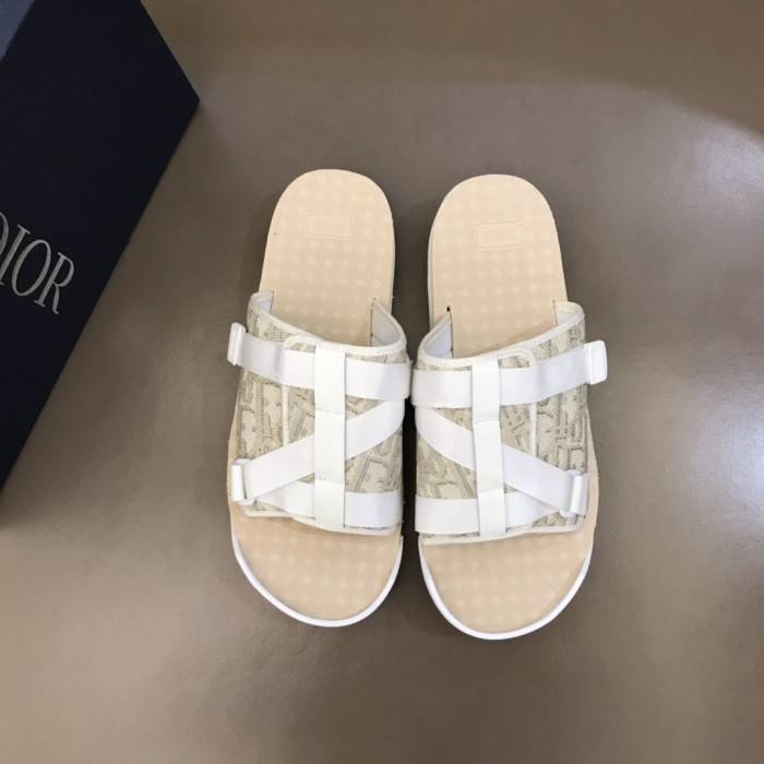 D10R SANDALS
