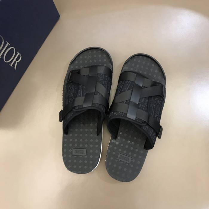 D10R SANDALS