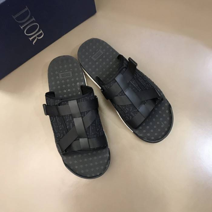 D10R SANDALS