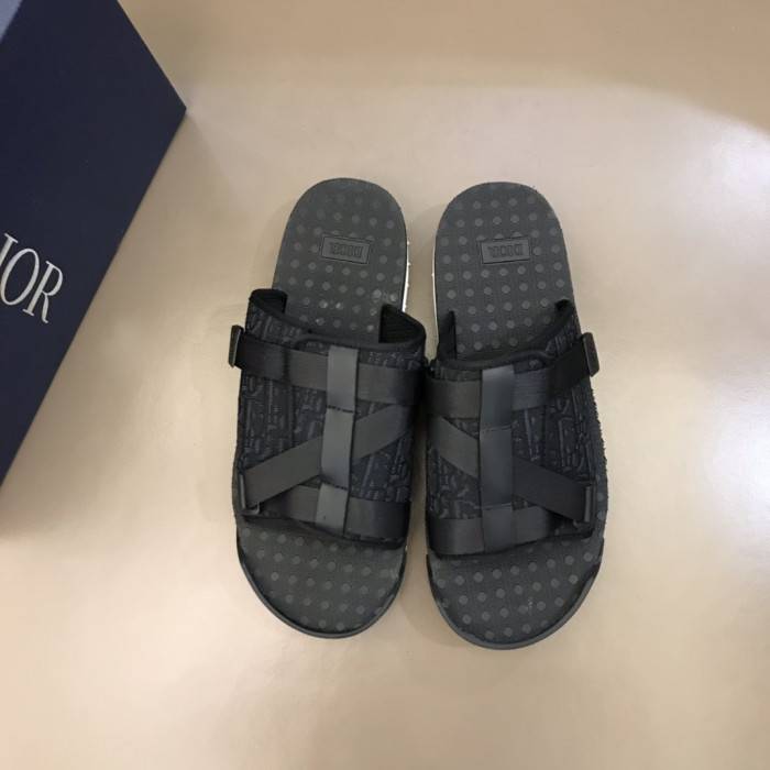 D10R SANDALS