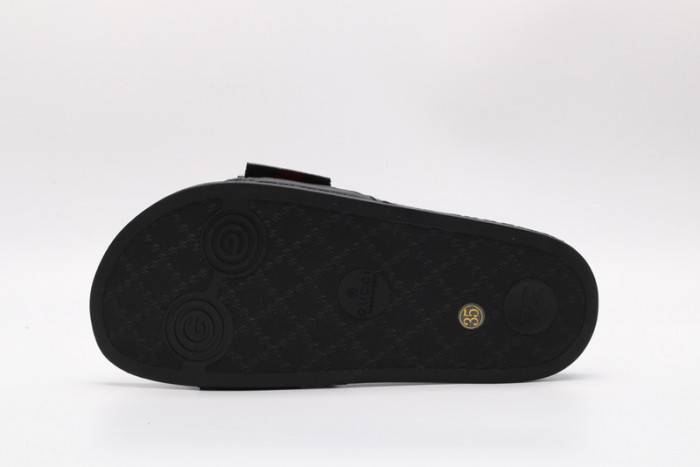 GUCC SLIPPERS