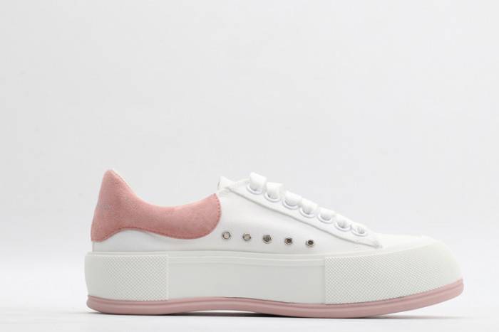 MQ Sneakers