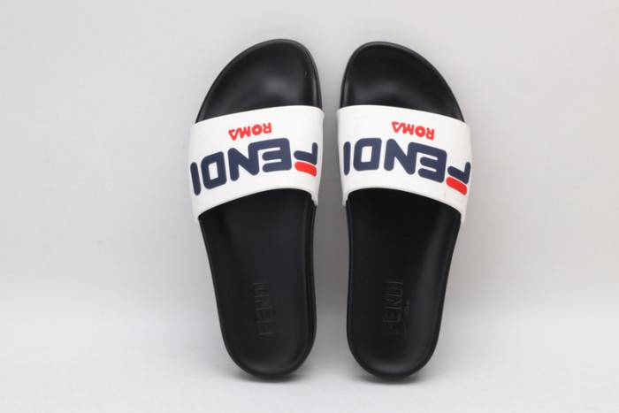 FEND1 SLIPPERS