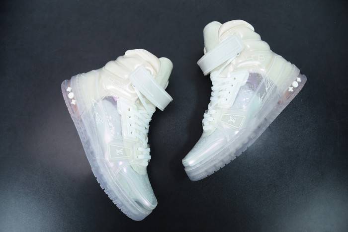 LOUI VUITTO SNEAKER