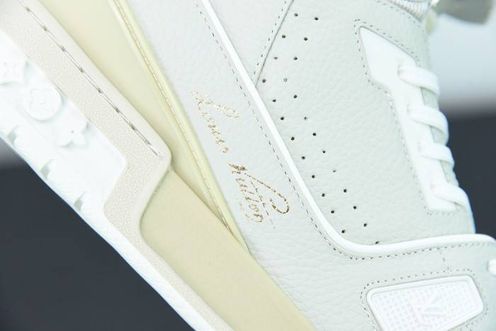 LOUI VUITTO SNEAKER