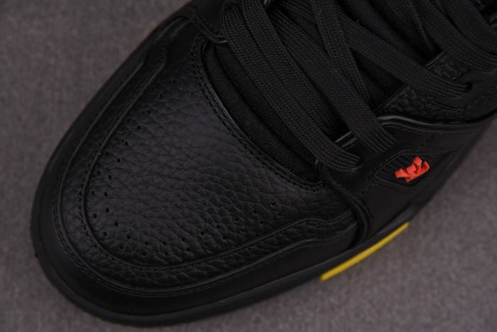 LOUI VUITTO SNEAKER