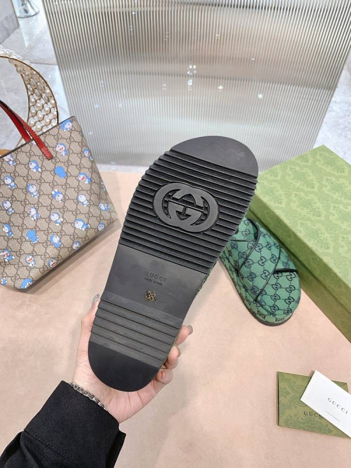 GUCC SLIPPERS