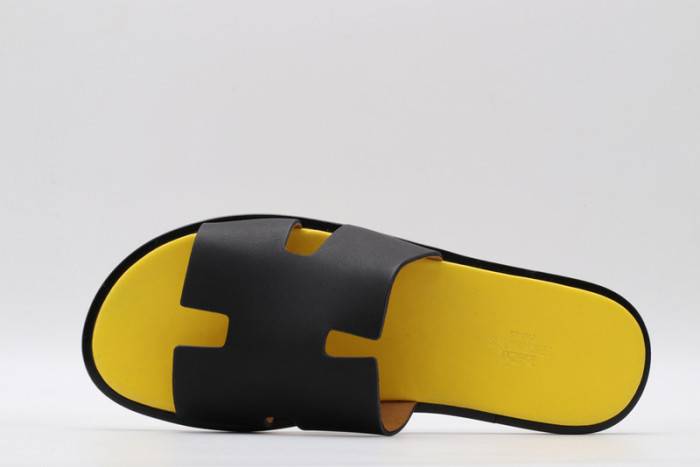 HERM*S SLIPPERS