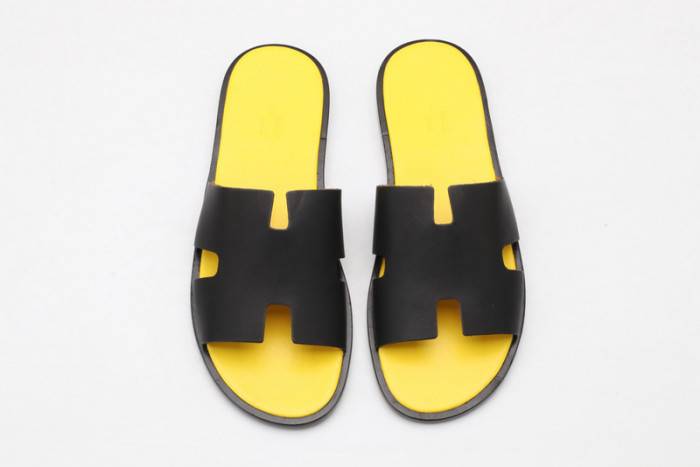 HERM*S SLIPPERS