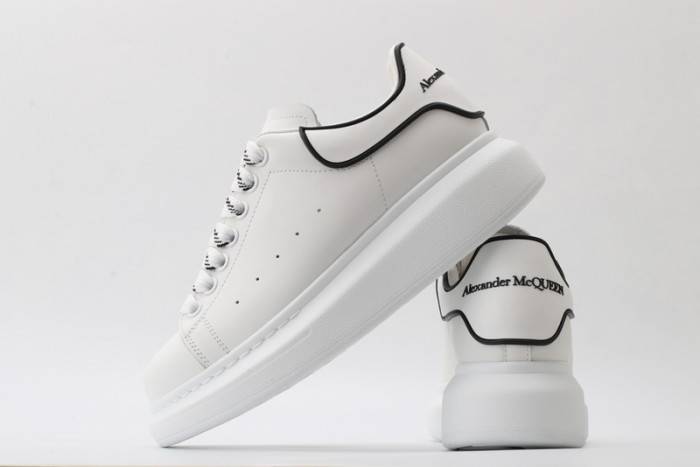 MQ Sneakers