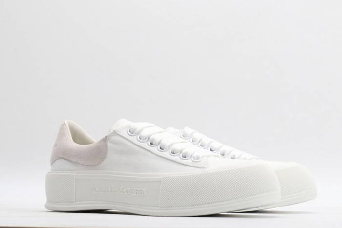 MQ Sneakers