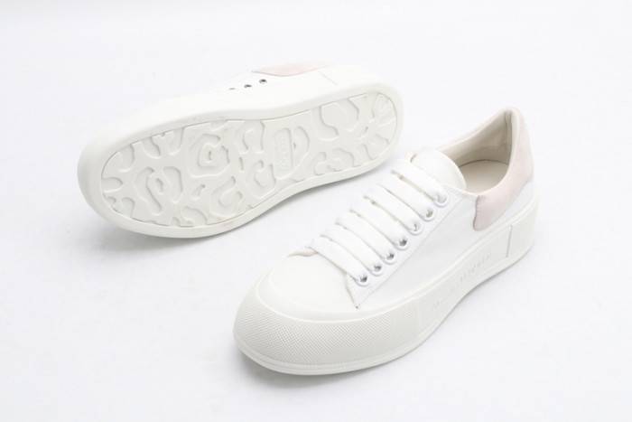 MQ Sneakers