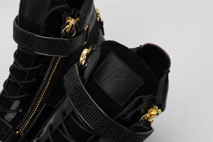 GZ SNEAKER