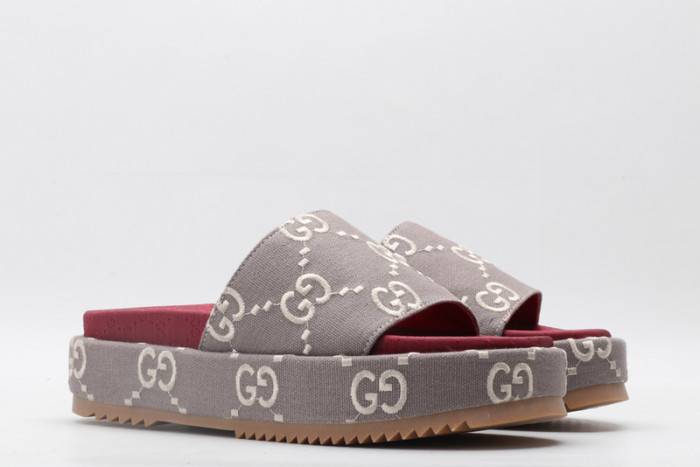 GUCC SLIPPERS