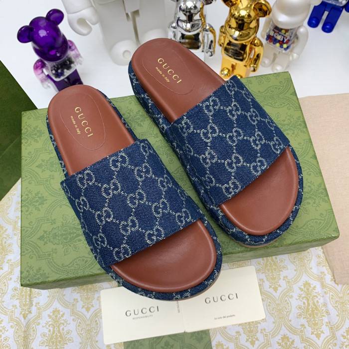 GUCC SLIPPERS