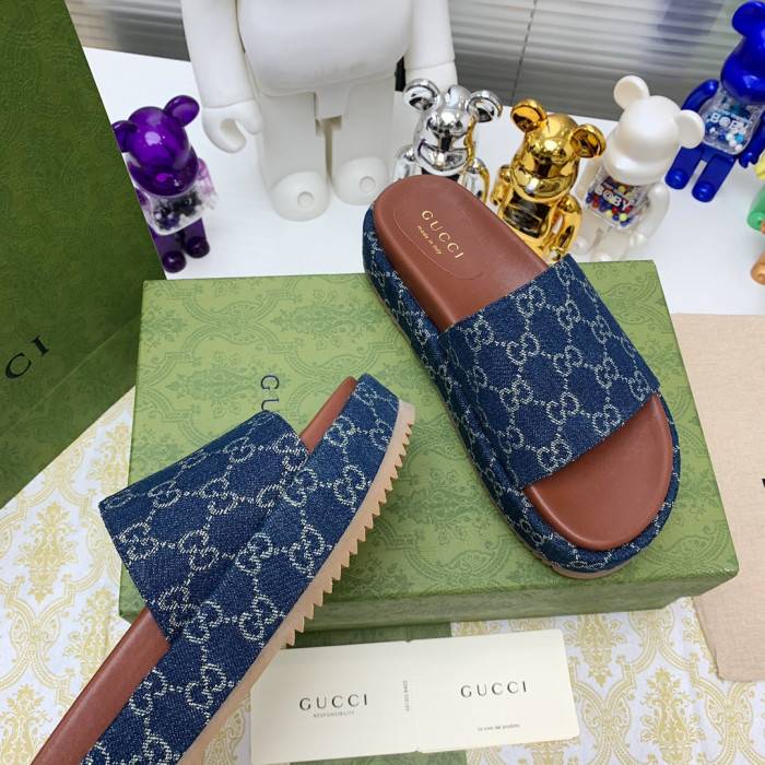 GUCC SLIPPERS