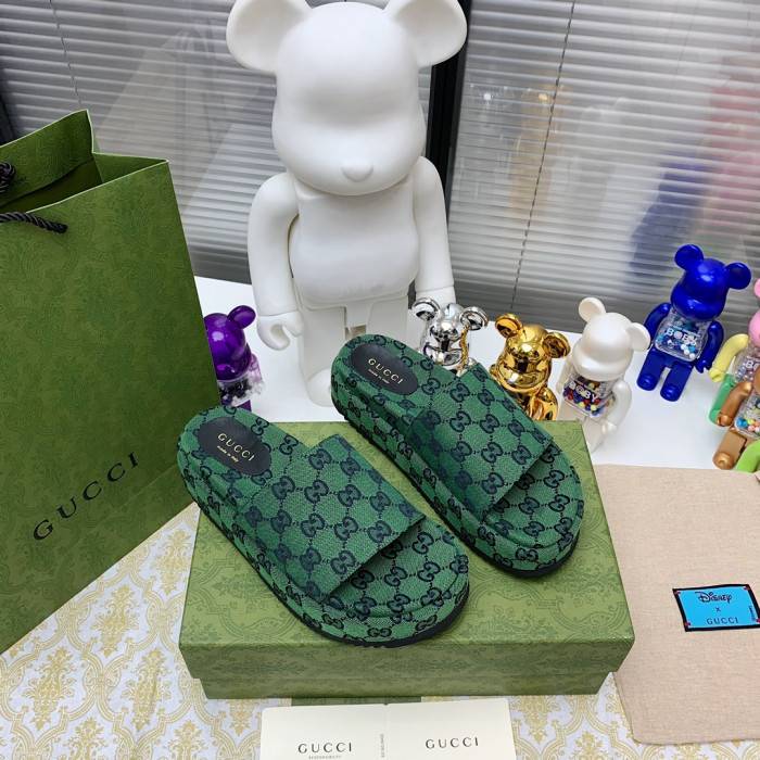 GUCC SLIPPERS