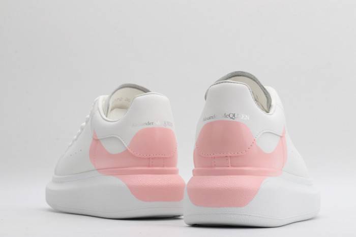 MQ Sneakers