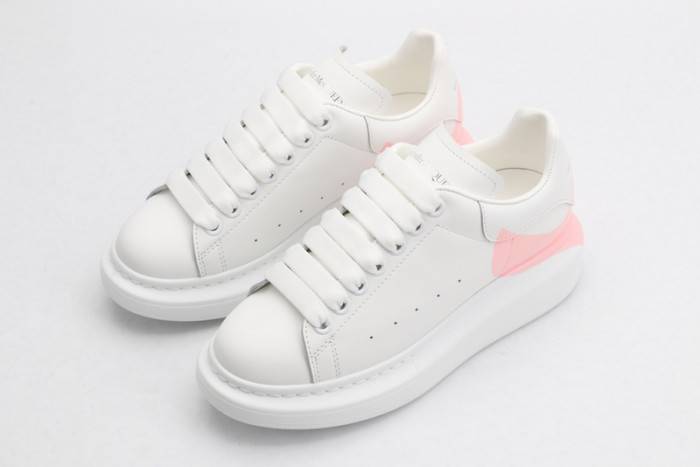 MQ Sneakers