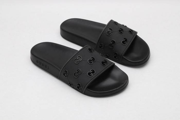 GUCC SLIPPERS