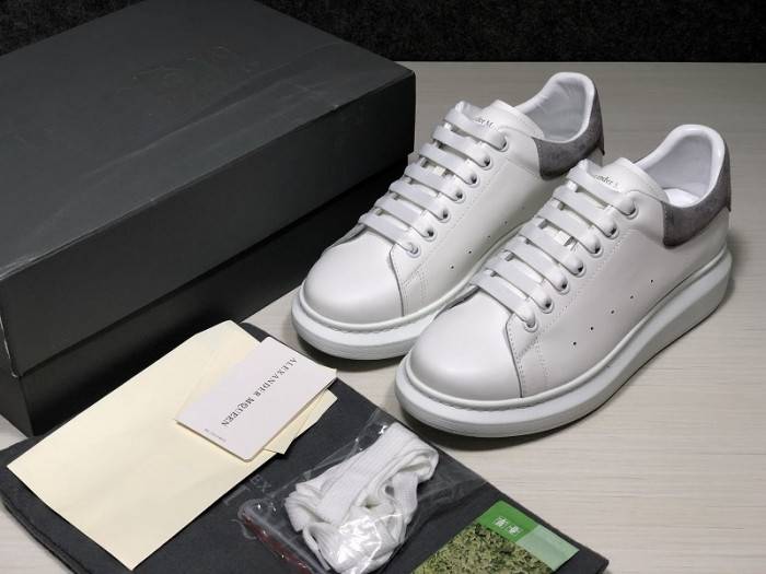 MQ Sneakers