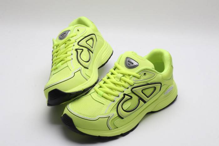 D10R B30 SNEAKER