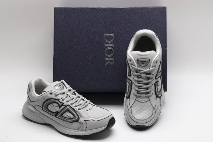 D10R B30 SNEAKER