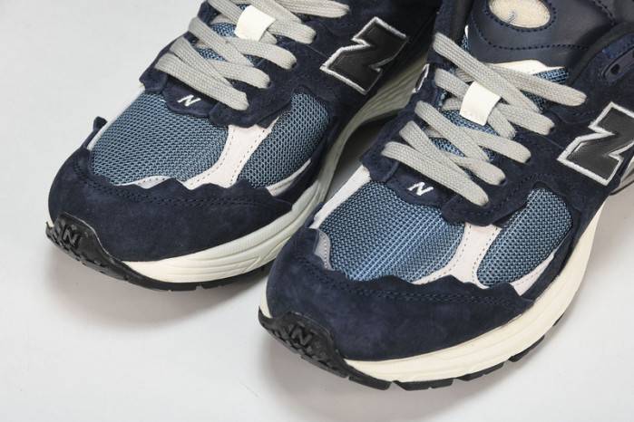 NEW BALANCE Q26 New Balance M2002RDF