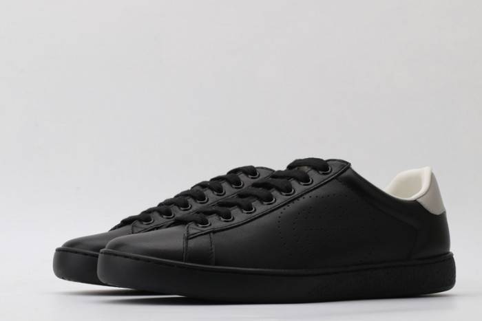 GUCC Ace Embroidered Low-Top Sneaker 431942A38G09064