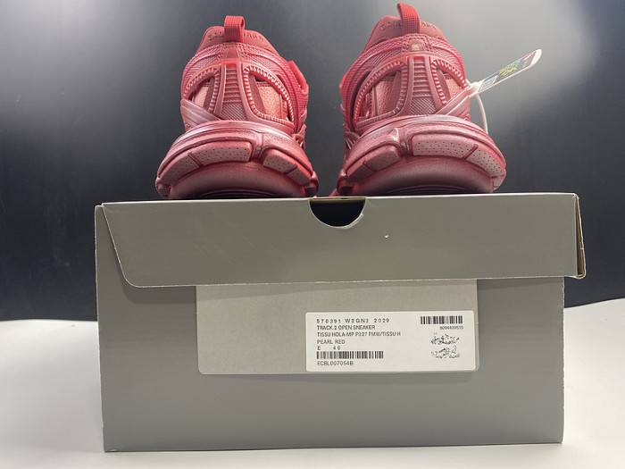 BLCG Track.2 Pearl Red 570391 W2GN3 2029