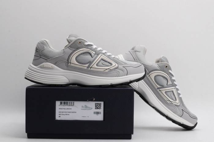 D10R B30 SNEAKER