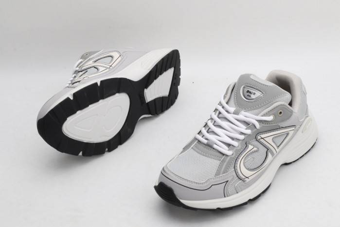 D10R B30 SNEAKER
