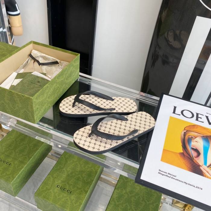 GUCC SLIPPERS