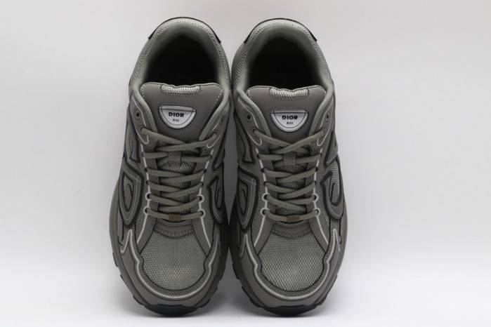 D10R B30 SNEAKER