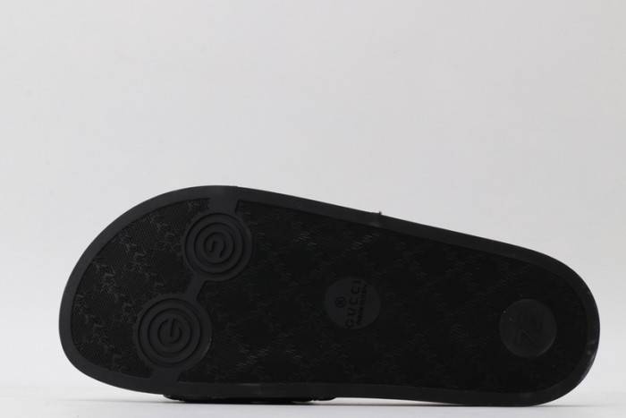 GUCC SLIPPERS
