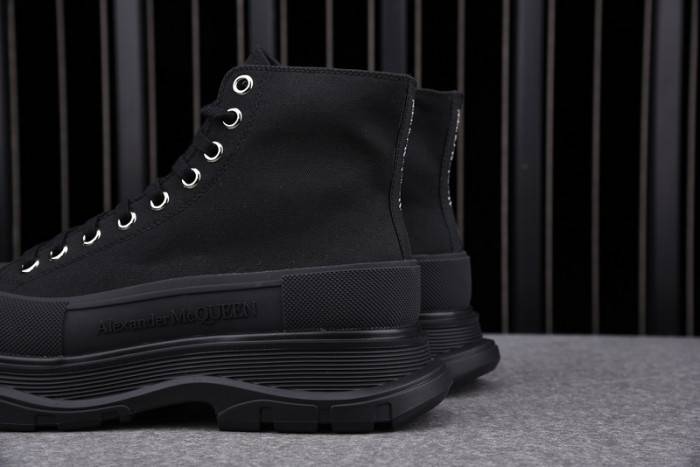 MQ Sneakers