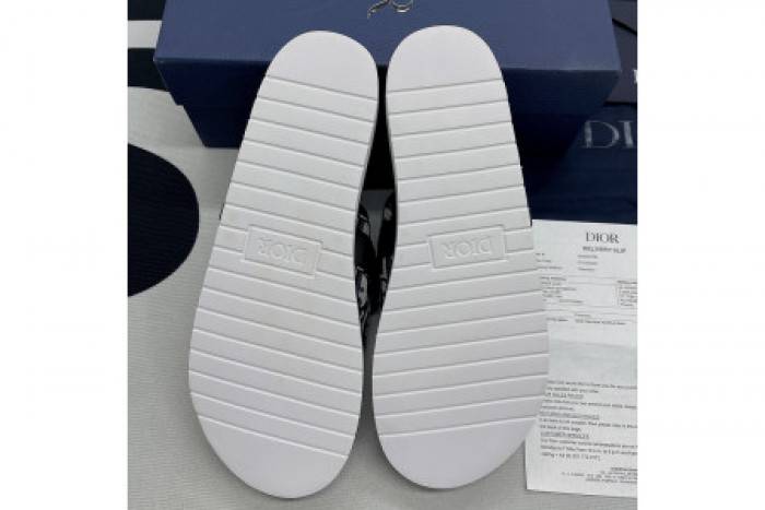 D10R SANDALS