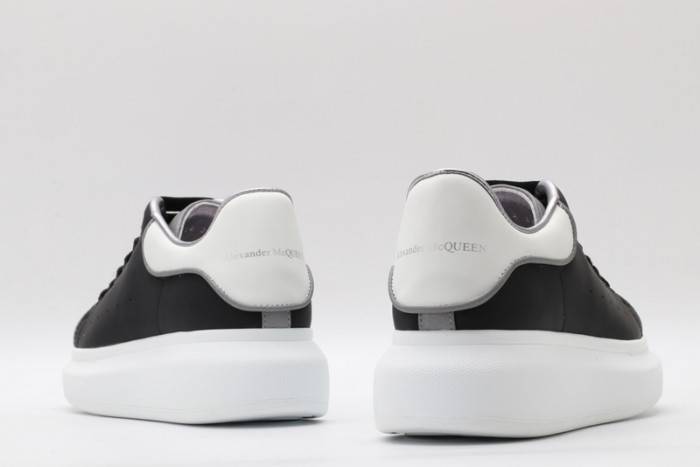 MQ Sneakers