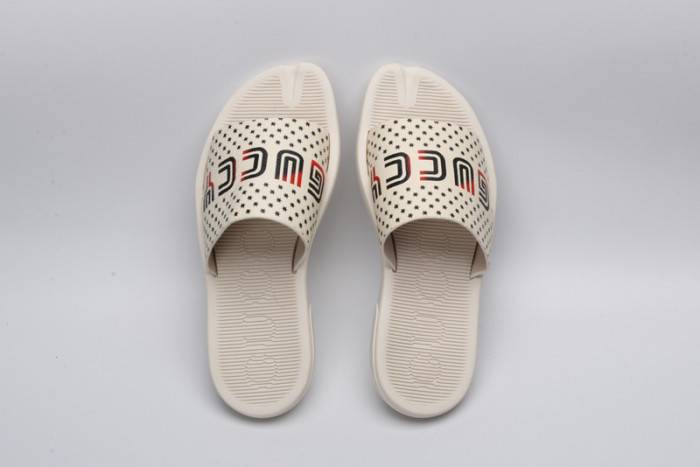 GUCC SLIPPERS