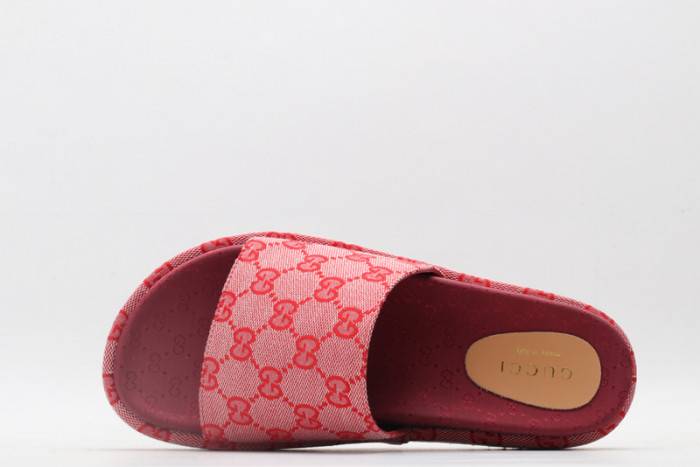 GUCC SLIPPERS