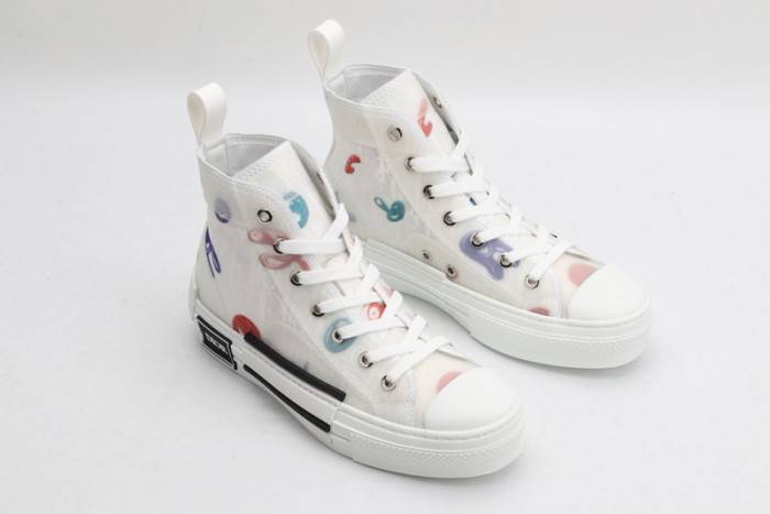 D10R B23 Oblique High Top Sneaker