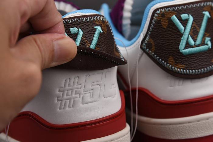 LOUI VUITTO SNEAKER