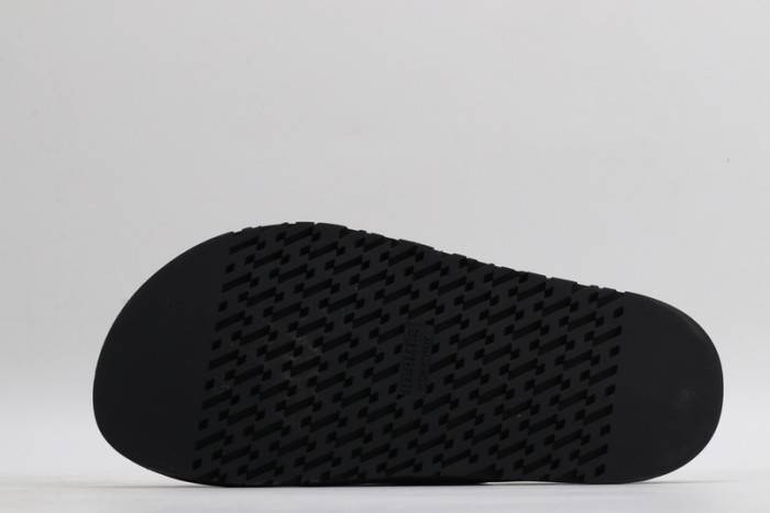 HERM*S SLIPPERS