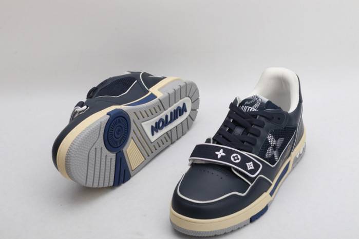 LOUI VUITTO SNEAKER